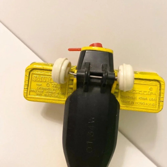 Vintage 1982 ERTL Smurfs Diecast Aero Smurf Yellow Plane Toy Hong Kong - Picture 10 of 12